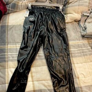 Black leather size medium women’s joggers Jolie & Joy
